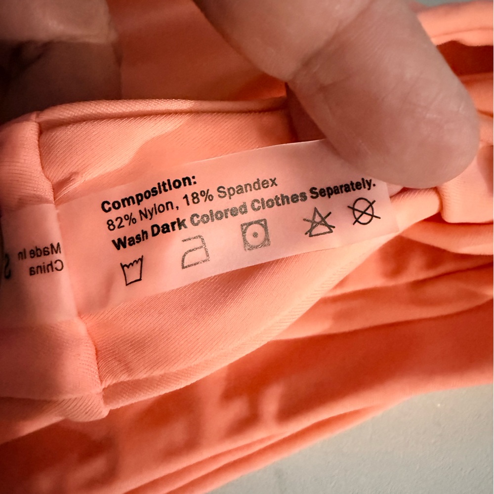 Zaful Bright Orange Bikini Set.
Size 4 - Picture 6 of 7